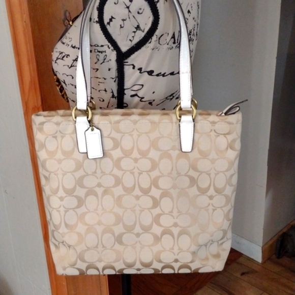 COACH Signature Khaki Jacquard Tote Handbag - Picture 13 of 13